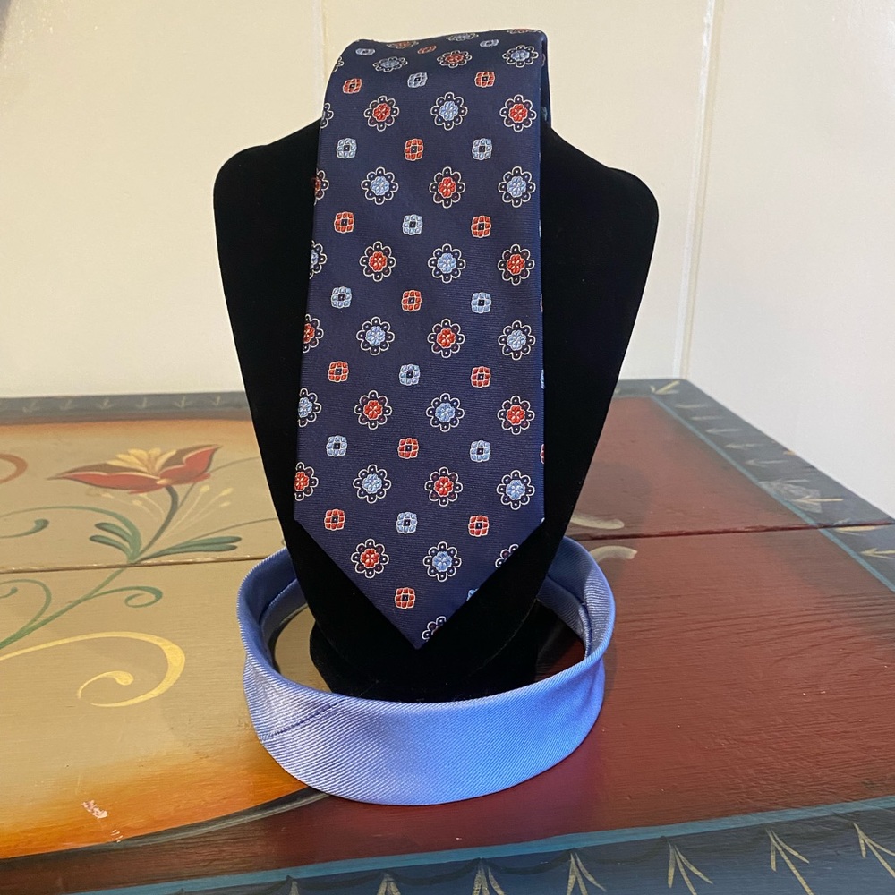 Tie men's Tommy Hilfiger 100% Silk Navy Blue Red White Classic EUC